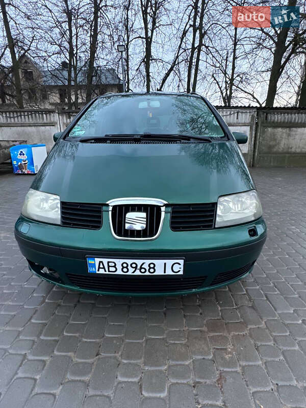 Минивэн SEAT Alhambra 2002 в Баре