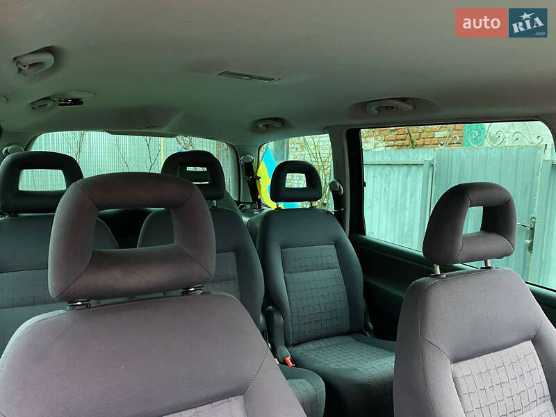 Минивэн SEAT Alhambra 2002 в Баре