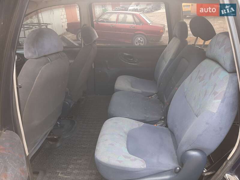 Мінівен SEAT Alhambra 2000 в Івано-Франківську