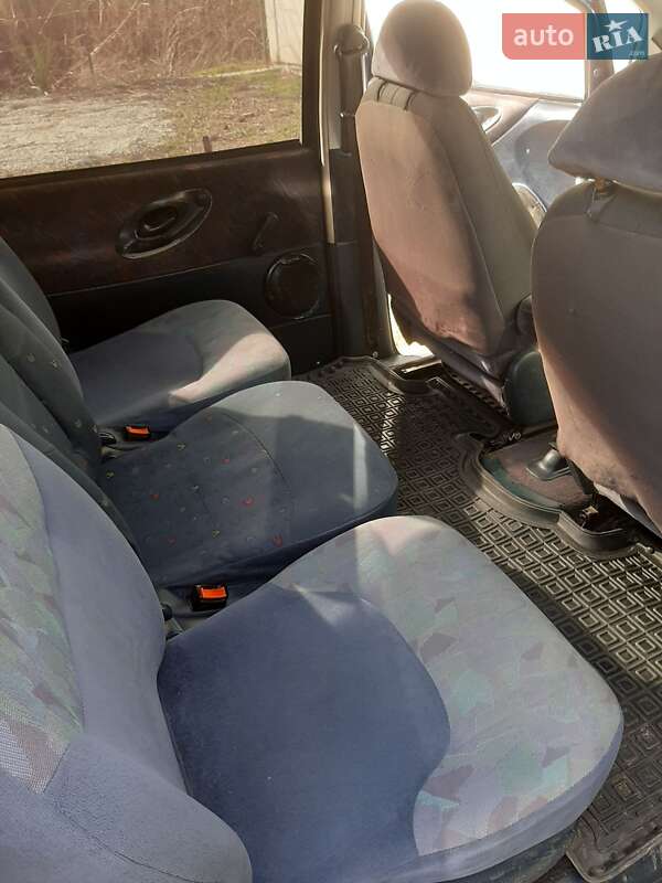 Мінівен SEAT Alhambra 2000 в Івано-Франківську