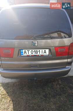 Минивэн SEAT Alhambra 2004 в 