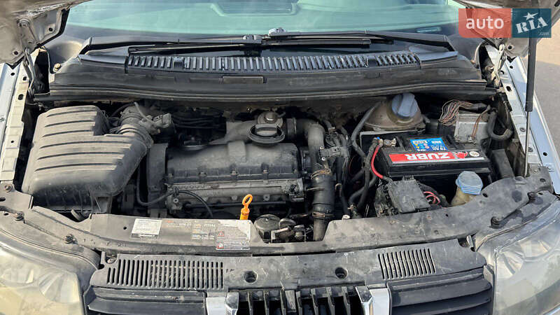 Минивэн SEAT Alhambra 2001 в Нововолынске