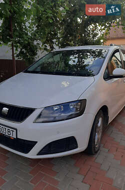 Минивэн SEAT Alhambra 2011 в 