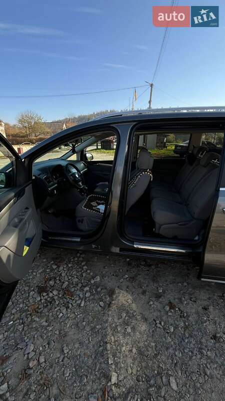 Минивэн SEAT Alhambra 2014 в Бережанах