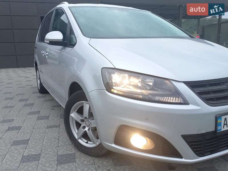 Минивэн SEAT Alhambra 2010 в Нижних Воротах