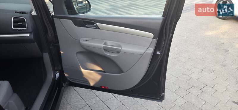 Минивэн SEAT Alhambra 2011 в Ужгороде