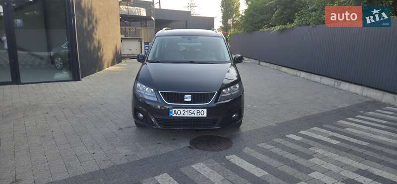 Минивэн SEAT Alhambra 2011 в Ужгороде