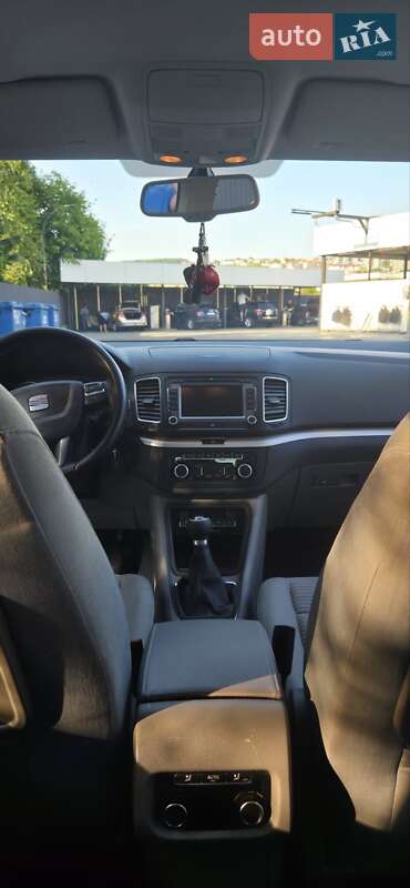 Минивэн SEAT Alhambra 2011 в Ужгороде