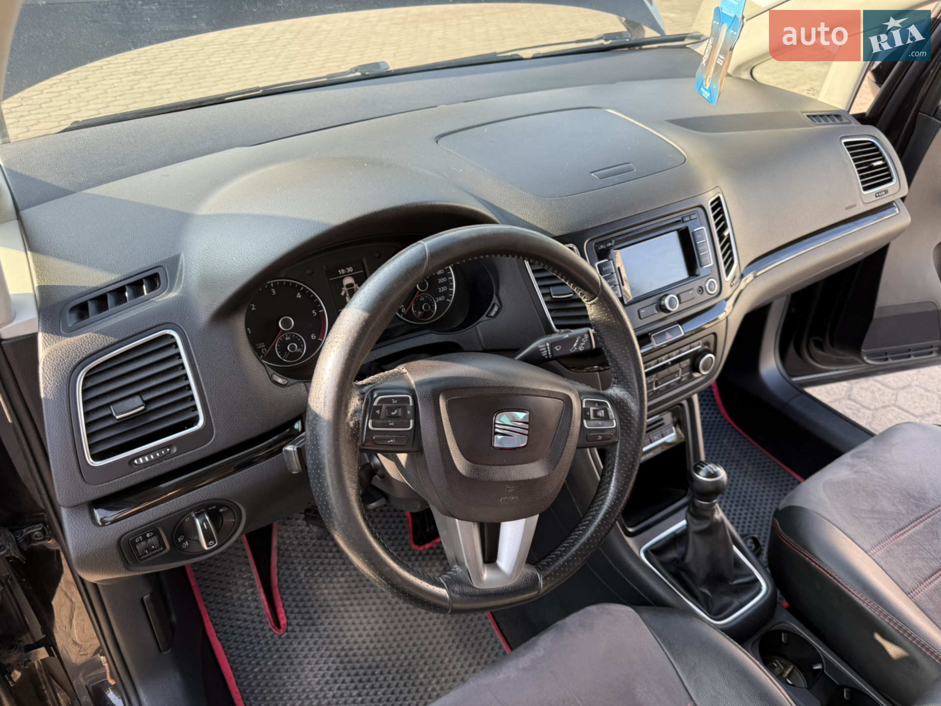 2011 SEAT Alhambra - мініатюра 16