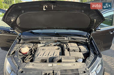 Минивэн SEAT Alhambra 2011 в 