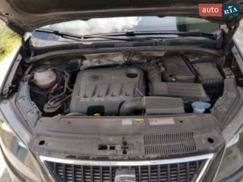 Минивэн SEAT Alhambra 2015 в Ровно