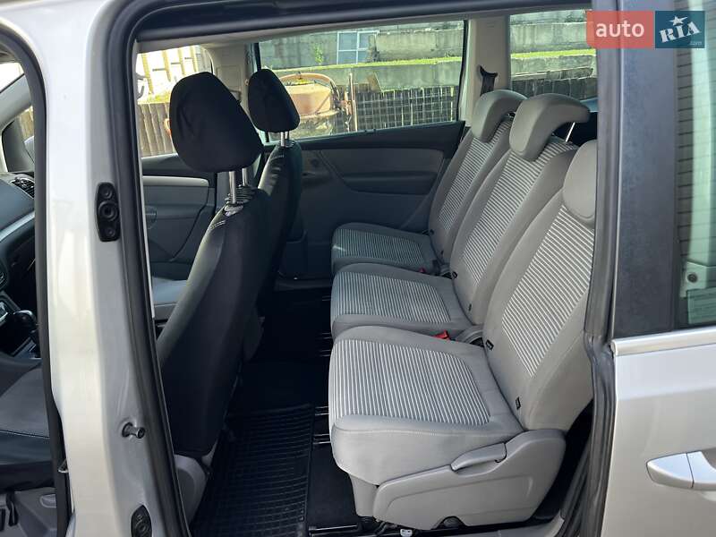 Минивэн SEAT Alhambra 2011 в Краматорске