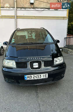 Минивэн SEAT Alhambra 2010 в Виннице