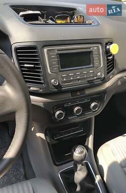 Минивэн SEAT Alhambra 2010 в 