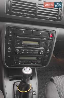 Мінівен SEAT Alhambra 2009 в 