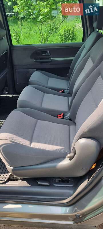 Минивэн SEAT Alhambra 2007 в Городке