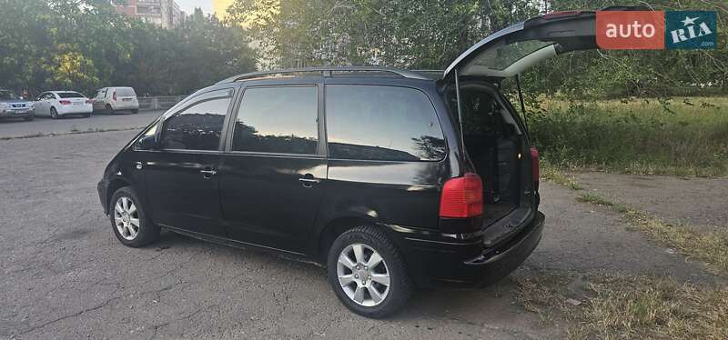 Минивэн SEAT Alhambra 2002 в Краматорске