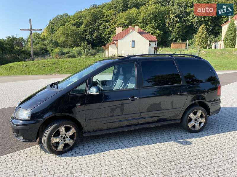 Минивэн SEAT Alhambra 2010 в 