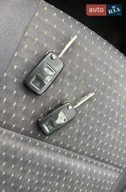 Минивэн SEAT Alhambra 2001 в 