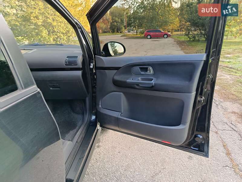 Минивэн SEAT Alhambra 2010 в Кременчуге