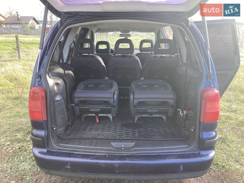 Минивэн SEAT Alhambra 2001 в Житомире