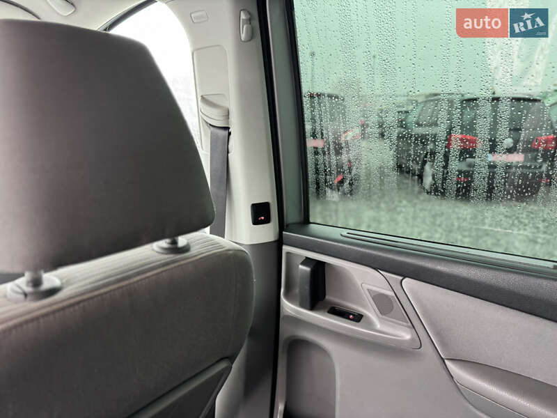 Мінівен SEAT Alhambra 2011 в Сарнах