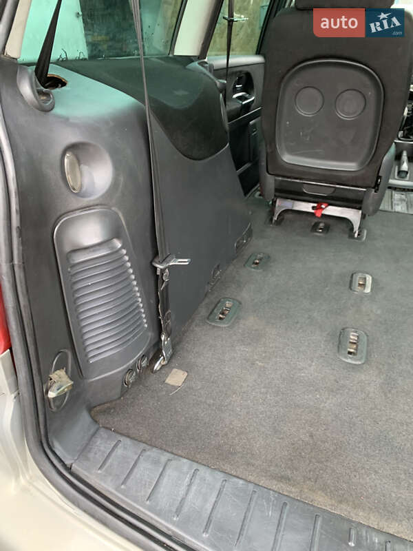 Минивэн SEAT Alhambra 2001 в Ровно