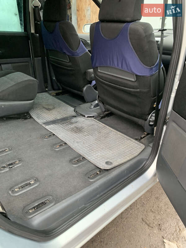 Минивэн SEAT Alhambra 2001 в Ровно