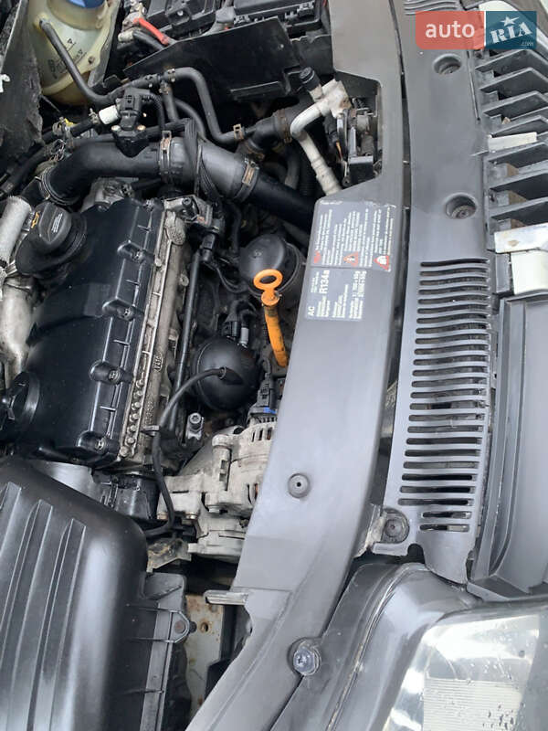 Минивэн SEAT Alhambra 2001 в Ровно