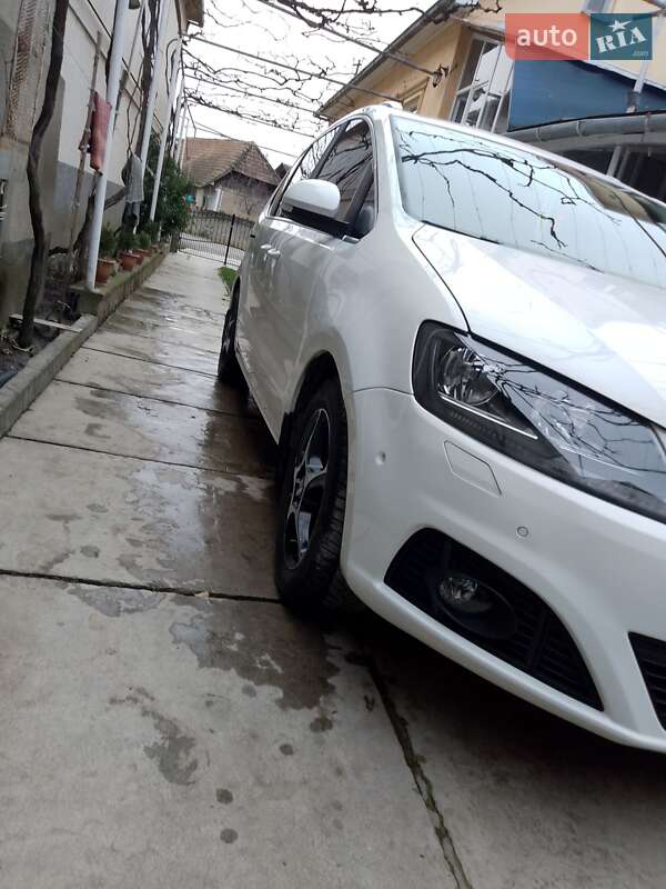 Мінівен SEAT Alhambra 2014 в Виноградові