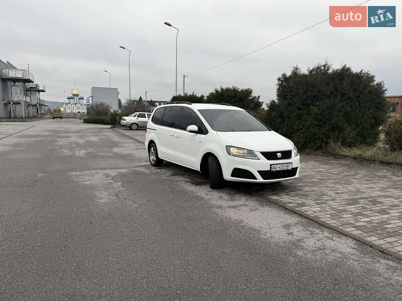 Минивэн SEAT Alhambra 2011 в Тячеве