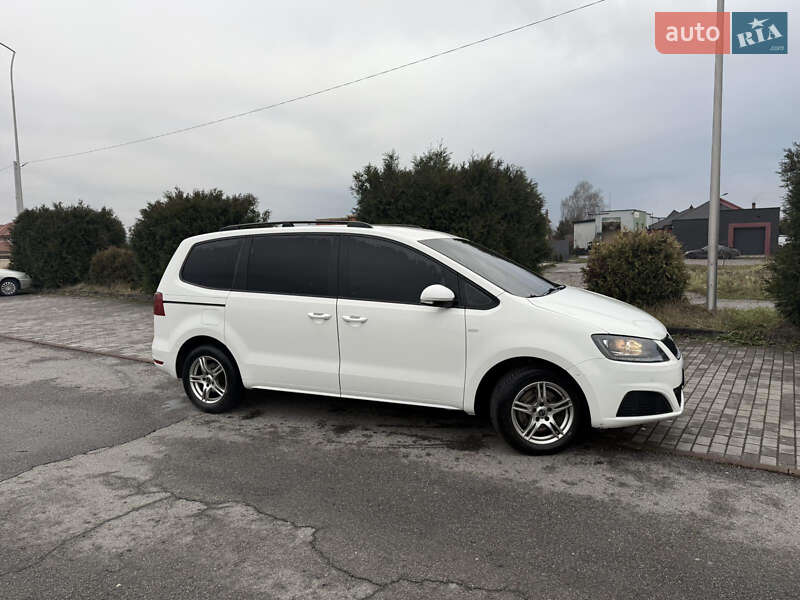 Минивэн SEAT Alhambra 2011 в Тячеве