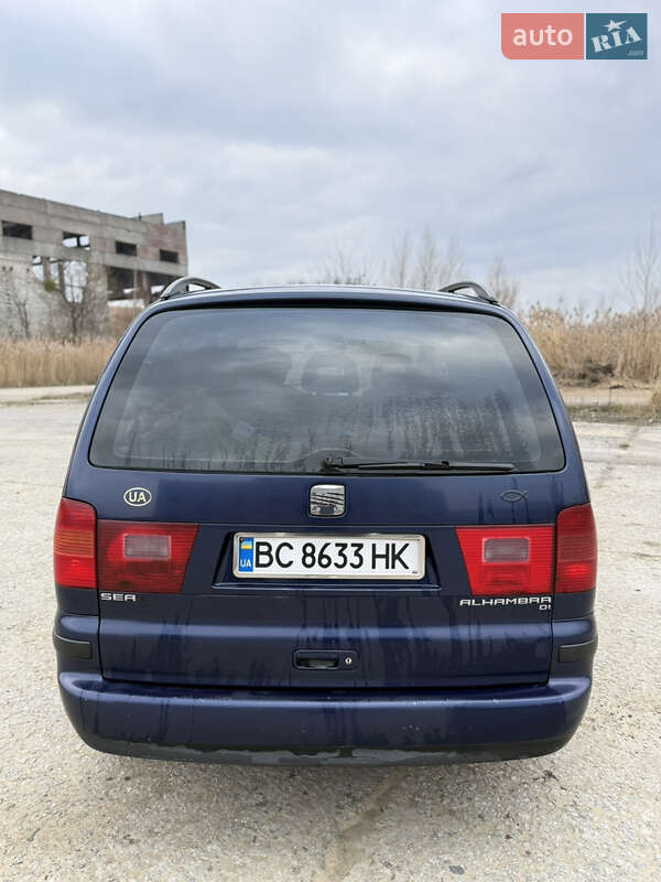 Минивэн SEAT Alhambra 2005 в Новояворовске