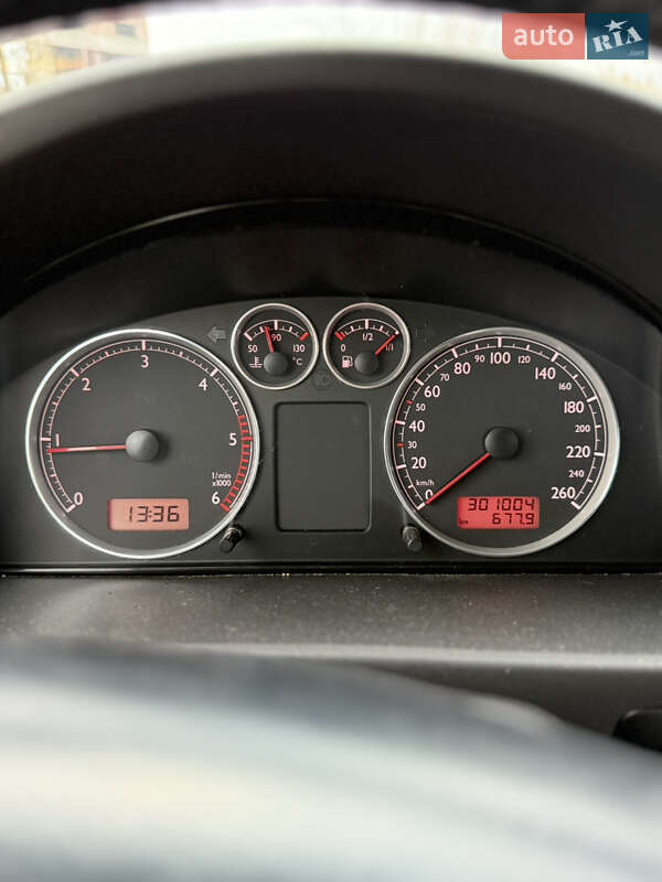 Минивэн SEAT Alhambra 2005 в Новояворовске