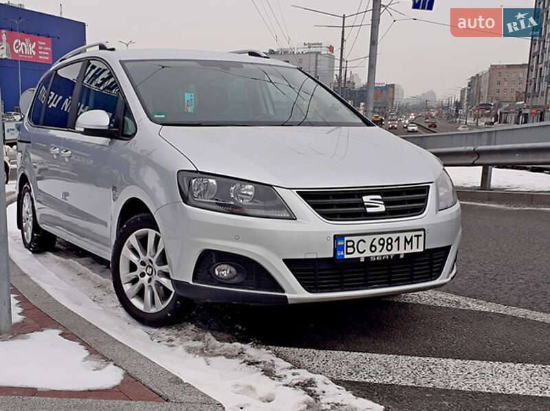 Минивэн SEAT Alhambra 2016 в Киеве