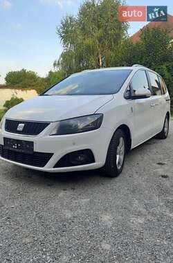 Минивэн SEAT Alhambra 2012 в Киеве