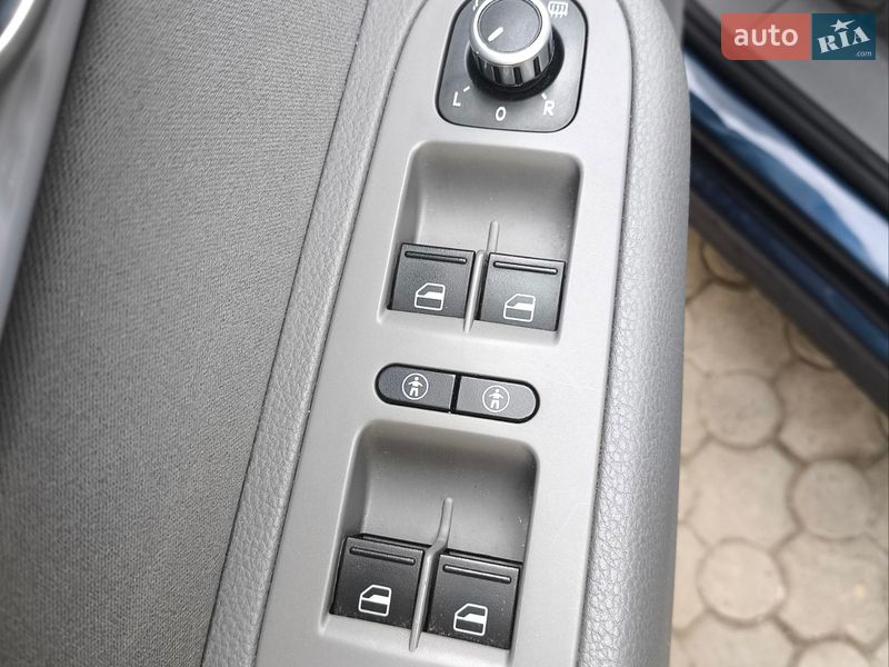 Мінівен SEAT Alhambra 2012 в Львові