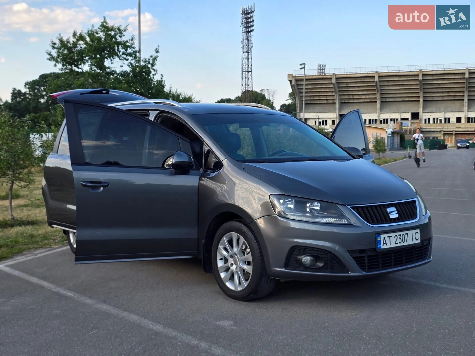 2011 SEAT Alhambra - мініатюра 2