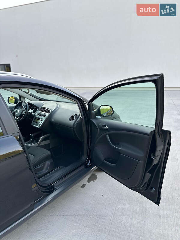 Внедорожник / Кроссовер SEAT Altea Freetrack 2012 в Луцке