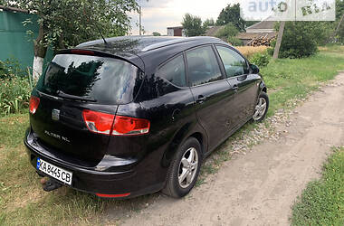 Универсал SEAT Altea XL 2010 в Киеве