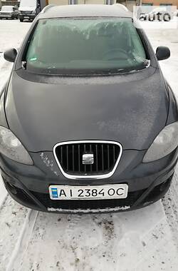 Минивэн SEAT Altea XL 2011 в Березане