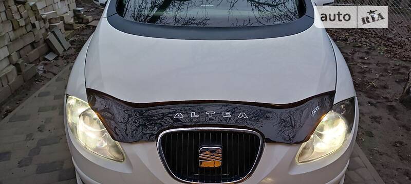 Минивэн SEAT Altea XL 2009 в Переяславе