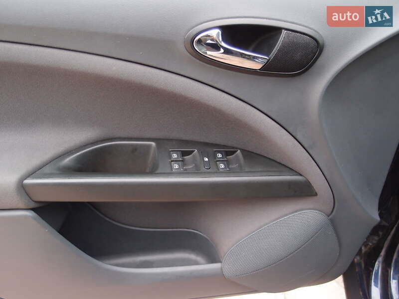 Минивэн SEAT Altea XL 2008 в Измаиле фото 26 Минивэн SEAT Altea XL 2008 в Измаиле