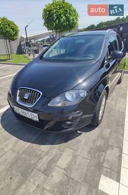 Минивэн SEAT Altea XL 2013 в 