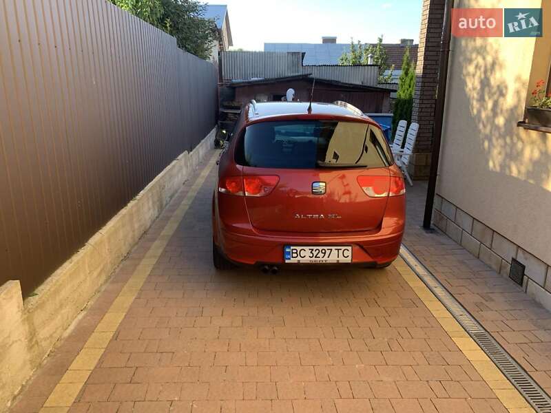 Минивэн SEAT Altea XL 2010 в Львове