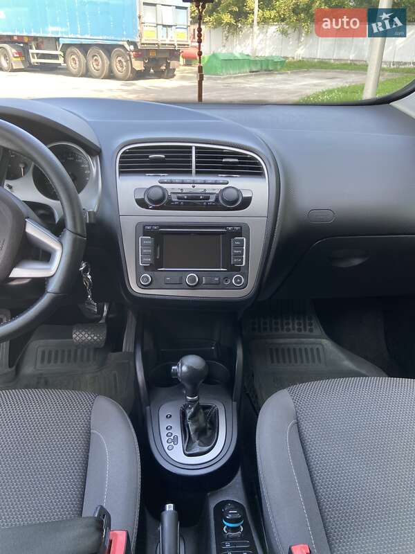 Минивэн SEAT Altea XL 2015 в Мостиске
