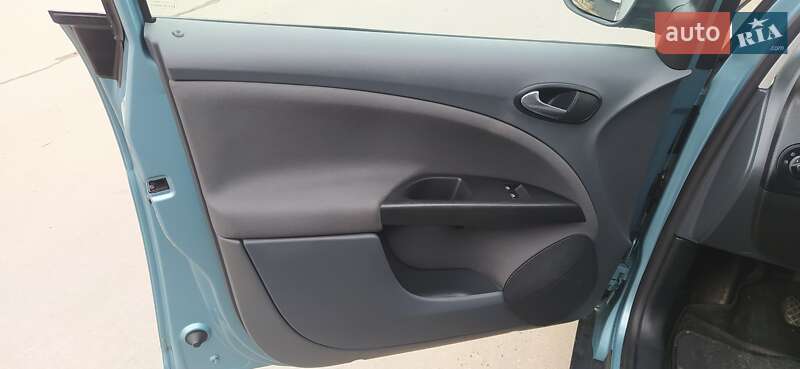 Минивэн SEAT Altea XL 2009 в Луцке
