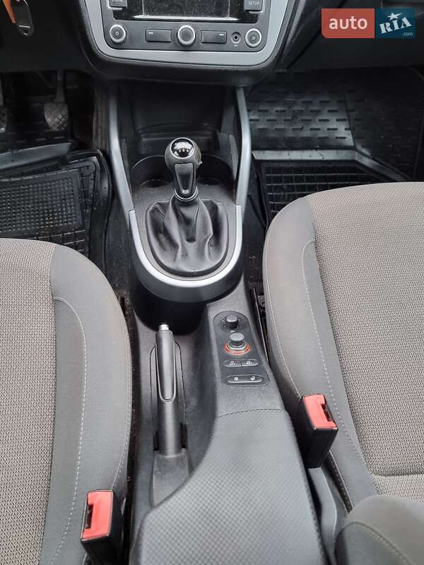 Минивэн SEAT Altea XL 2011 в Лубнах