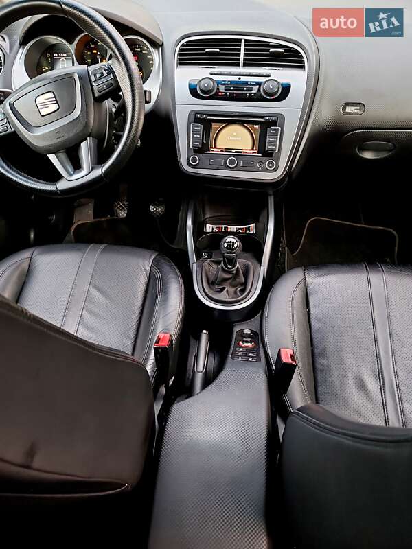 Минивэн SEAT Altea XL 2010 в Днепре