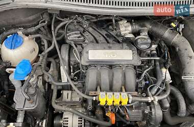 Мінівен SEAT Altea XL 2010 в 